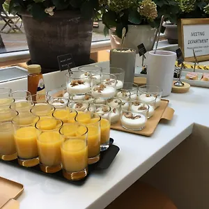 中央酒店 酒店